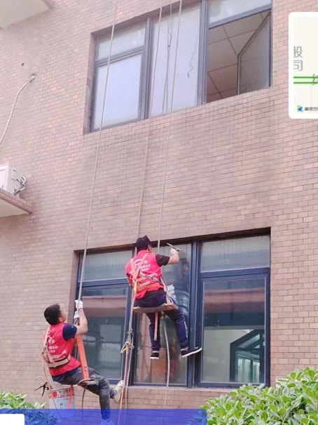 江海承接各类窗户玻璃维修